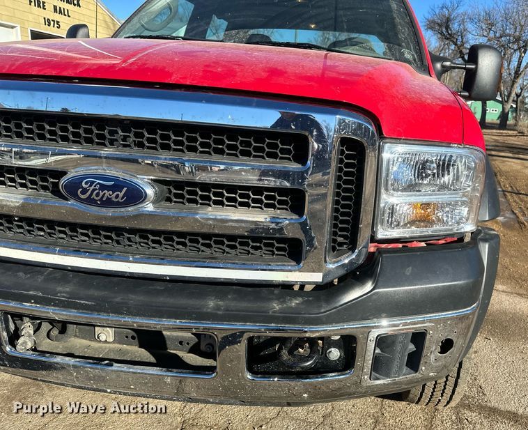 image for item DV0621 2007 Ford F550 Crew Cab truck cab and chassis