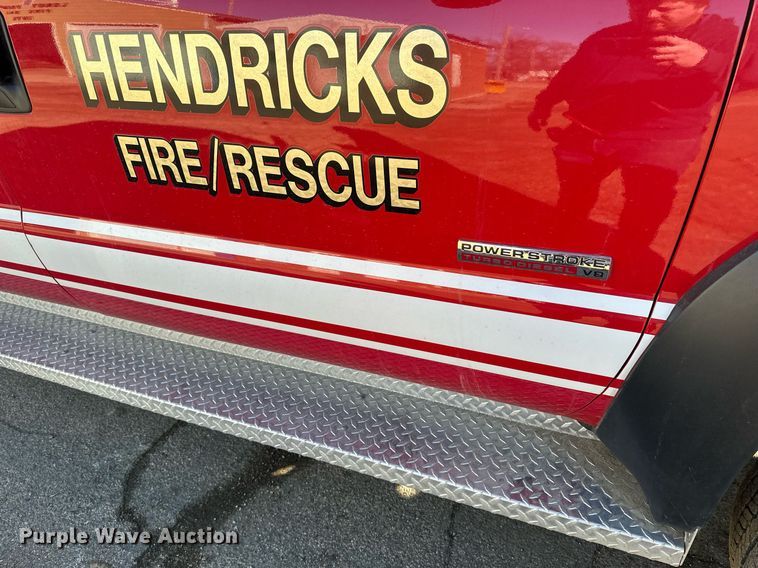 image for item DV0621 2007 Ford F550 Crew Cab truck cab and chassis