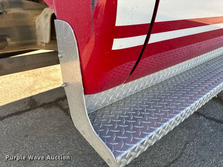 image for item DV0621 2007 Ford F550 Crew Cab truck cab and chassis