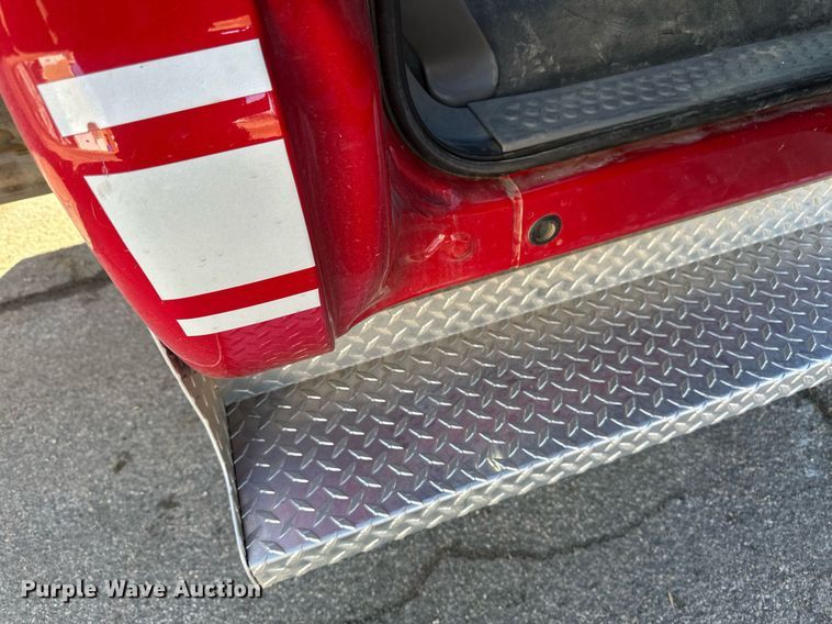 image for item DV0621 2007 Ford F550 Crew Cab truck cab and chassis