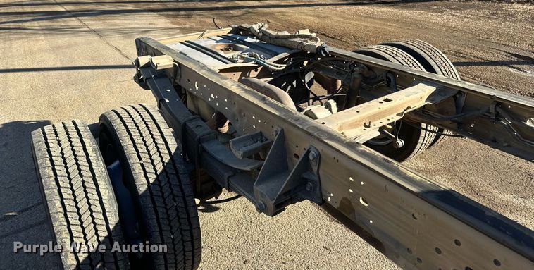 image for item DV0621 2007 Ford F550 Crew Cab truck cab and chassis