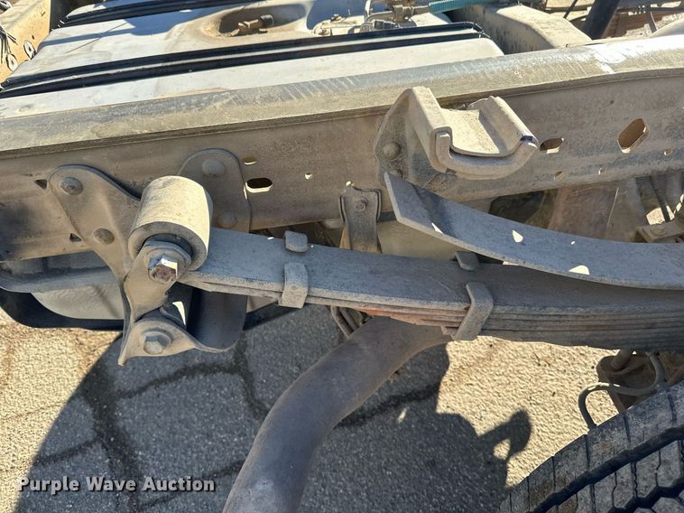 image for item DV0621 2007 Ford F550 Crew Cab truck cab and chassis