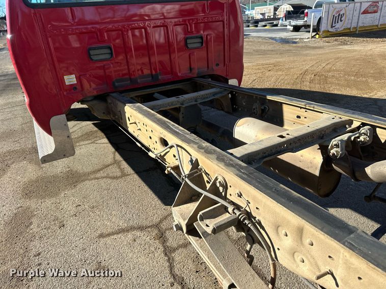 image for item DV0621 2007 Ford F550 Crew Cab truck cab and chassis