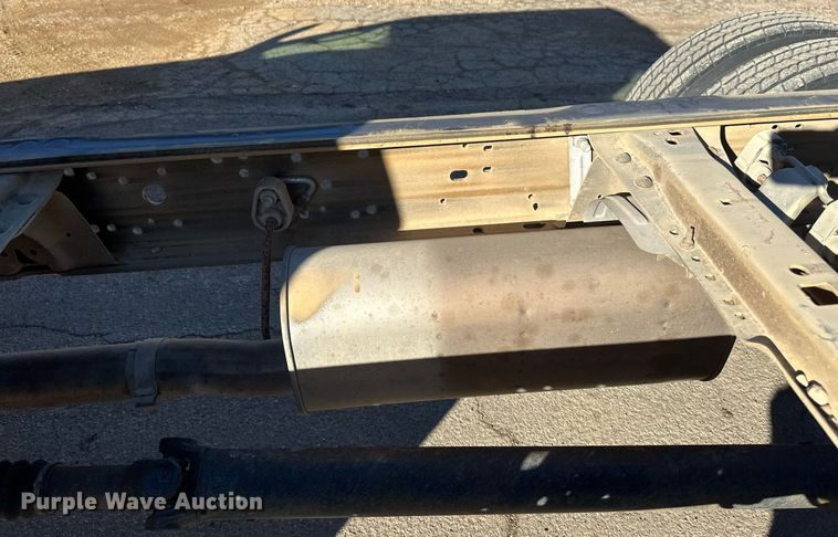 image for item DV0621 2007 Ford F550 Crew Cab truck cab and chassis