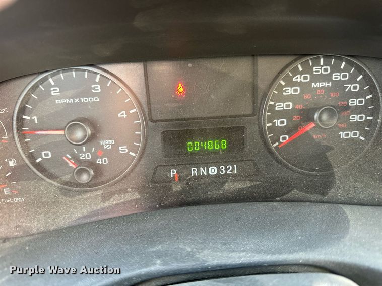 image for item DV0621 2007 Ford F550 Crew Cab truck cab and chassis