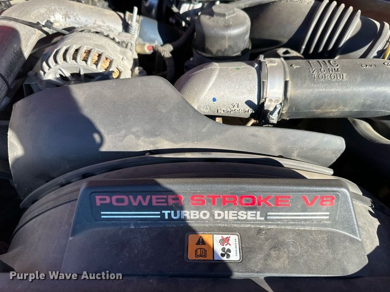 image for item DV0621 2007 Ford F550 Crew Cab truck cab and chassis