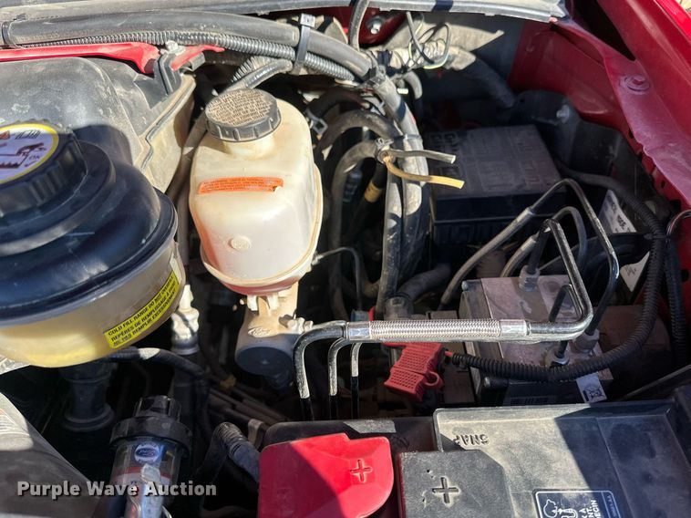 image for item DV0621 2007 Ford F550 Crew Cab truck cab and chassis