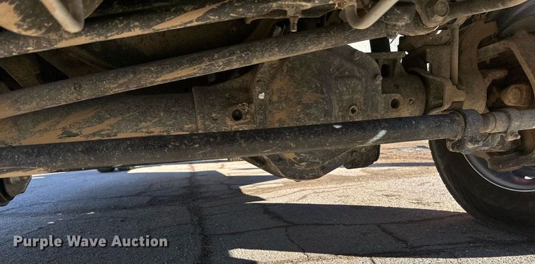 image for item DV0621 2007 Ford F550 Crew Cab truck cab and chassis