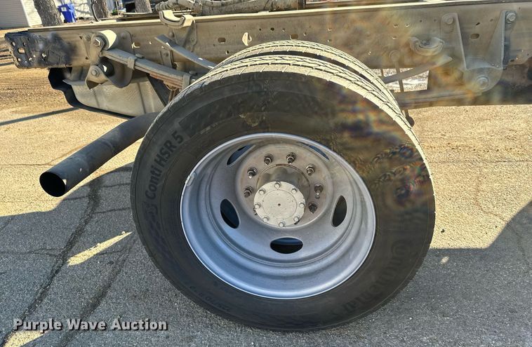 image for item DV0621 2007 Ford F550 Crew Cab truck cab and chassis