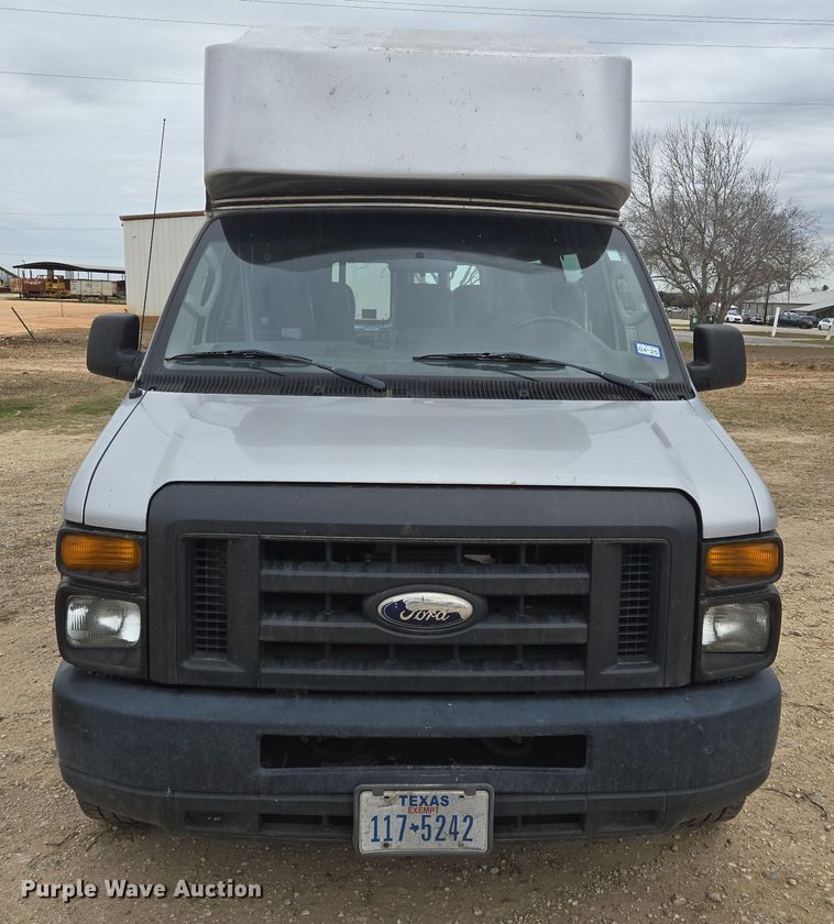 image for item DV1291 2014 Ford E350 Super Duty shuttle bus