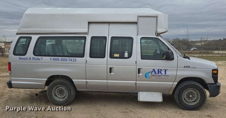 image for item DV1291 2014 Ford E350 Super Duty shuttle bus