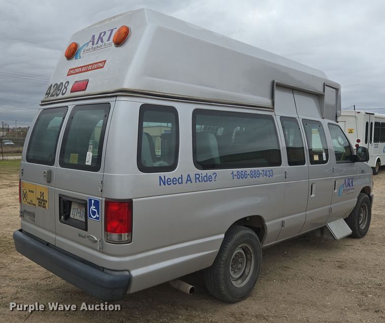 image for item DV1291 2014 Ford E350 Super Duty shuttle bus