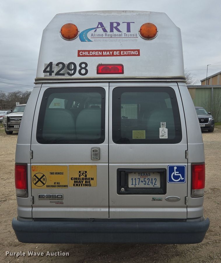 image for item DV1291 2014 Ford E350 Super Duty shuttle bus