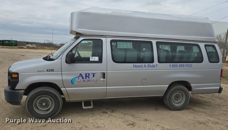 image for item DV1291 2014 Ford E350 Super Duty shuttle bus