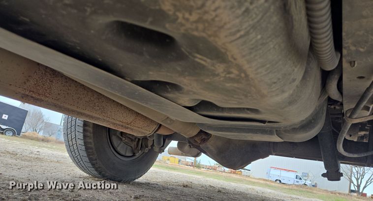 image for item DV1291 2014 Ford E350 Super Duty shuttle bus