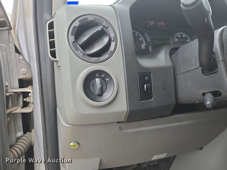 image for item DV1291 2014 Ford E350 Super Duty shuttle bus