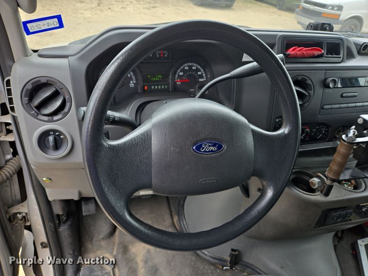 image for item DV1291 2014 Ford E350 Super Duty shuttle bus