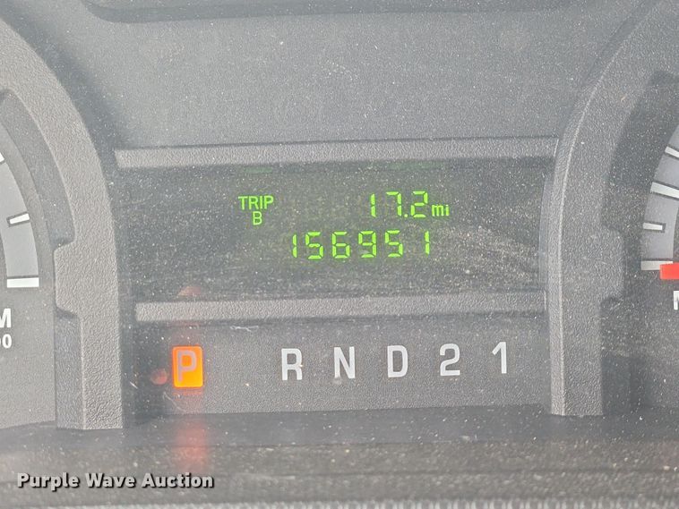 image for item DV1291 2014 Ford E350 Super Duty shuttle bus