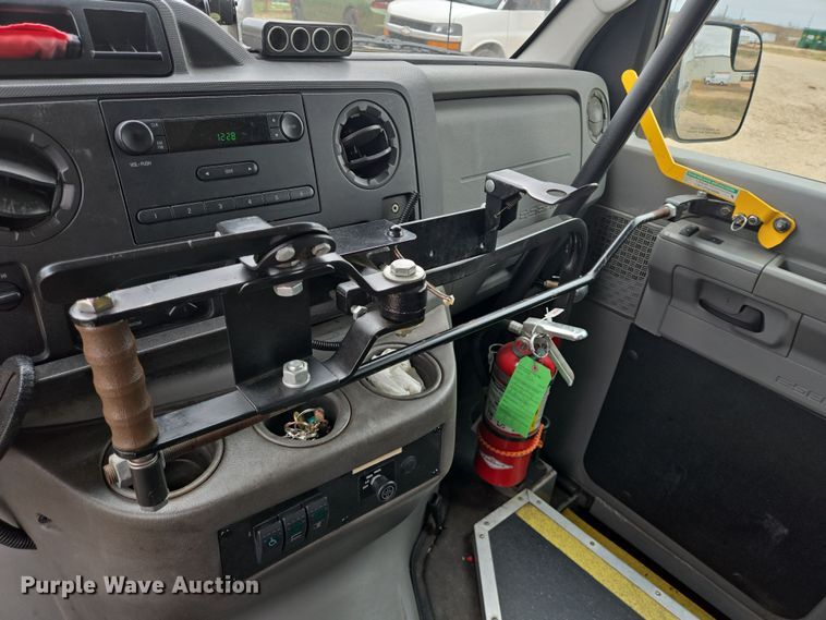 image for item DV1291 2014 Ford E350 Super Duty shuttle bus