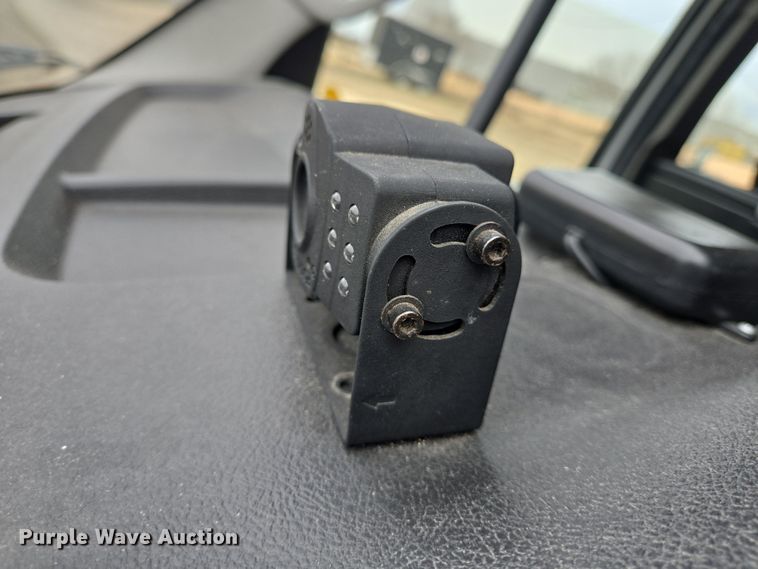 image for item DV1291 2014 Ford E350 Super Duty shuttle bus