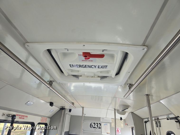 image for item DV1292 2018 Glaval Ford Transit 350 shuttle bus