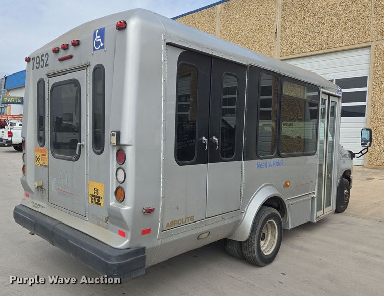 image for item DV1293 2014 Eldorado Ford E350 shuttle bus