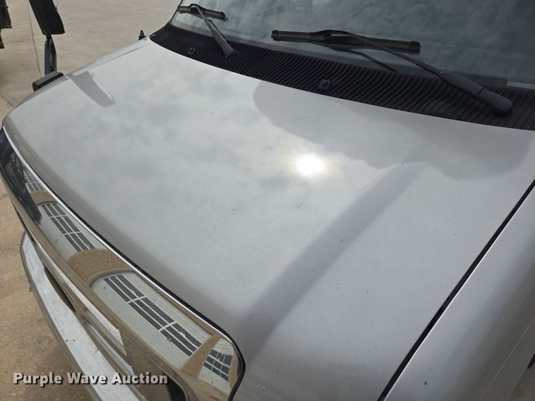 image for item DV1293 2014 Eldorado Ford E350 shuttle bus