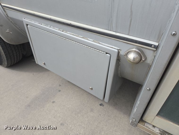 image for item DV1293 2014 Eldorado Ford E350 shuttle bus