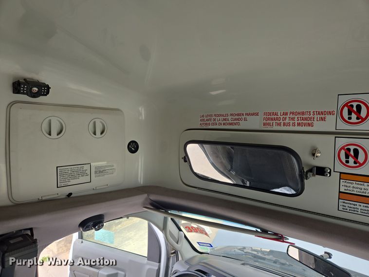 image for item DV1293 2014 Eldorado Ford E350 shuttle bus