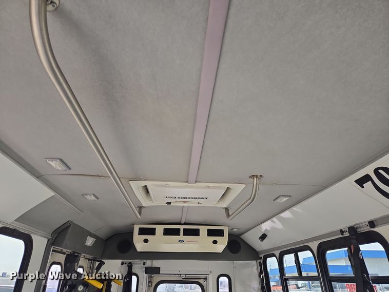image for item DV1293 2014 Eldorado Ford E350 shuttle bus