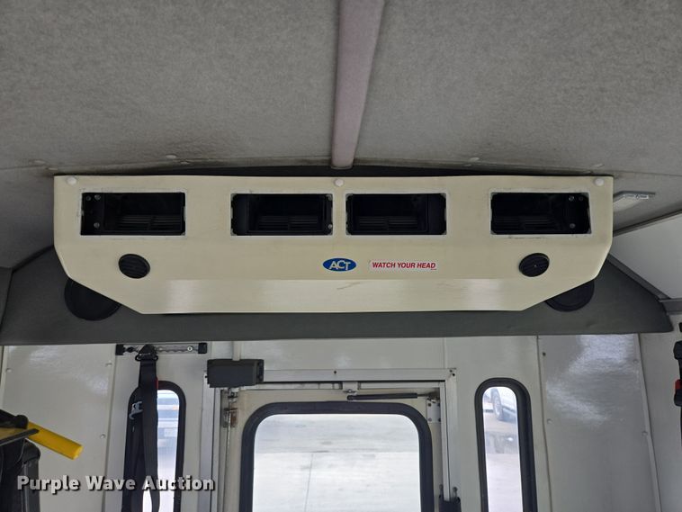 image for item DV1293 2014 Eldorado Ford E350 shuttle bus