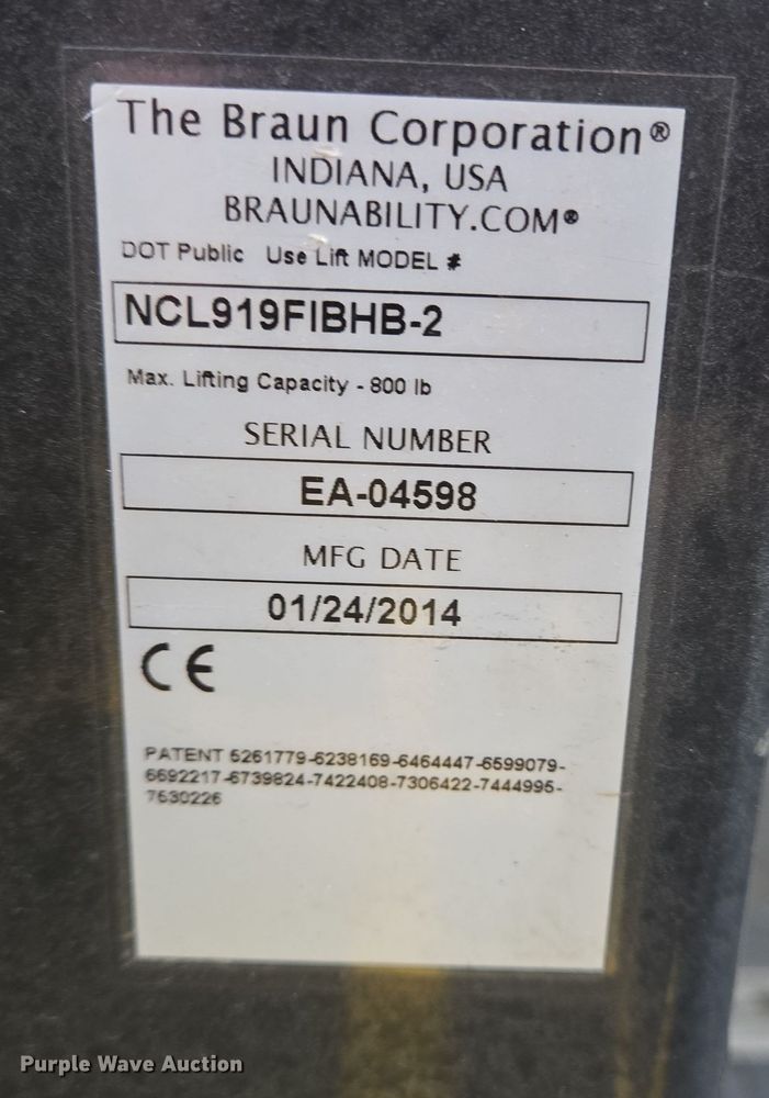 image for item DV1293 2014 Eldorado Ford E350 shuttle bus