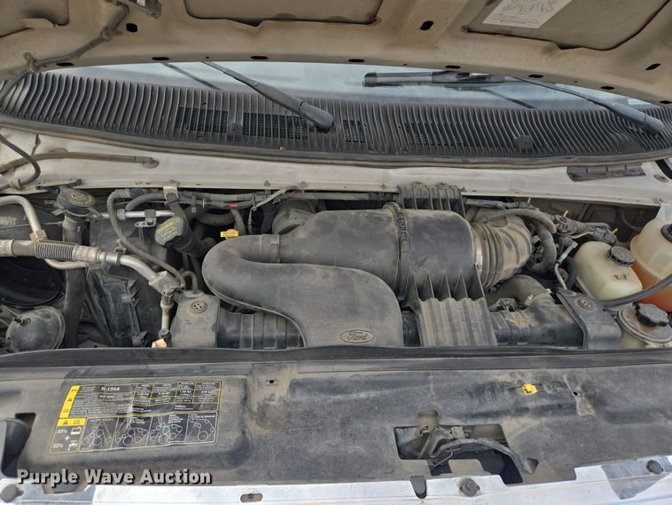 image for item DV1293 2014 Eldorado Ford E350 shuttle bus