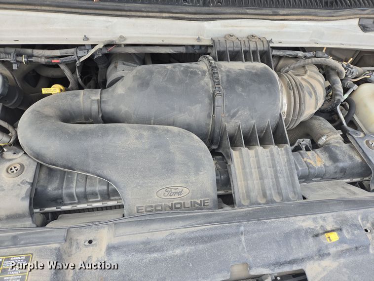 image for item DV1293 2014 Eldorado Ford E350 shuttle bus