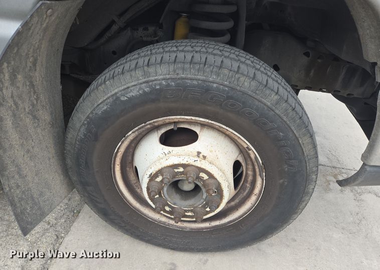 image for item DV1293 2014 Eldorado Ford E350 shuttle bus