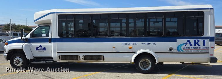 image for item DV1294 2009 Eldorado Chevrolet C5500 shuttle bus