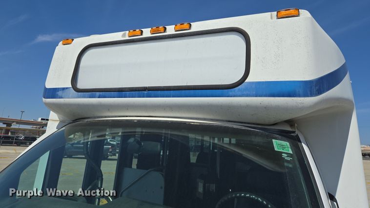 image for item DV1294 2009 Eldorado Chevrolet C5500 shuttle bus