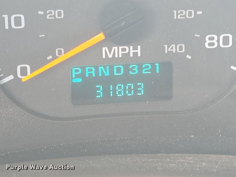 image for item DV1294 2009 Eldorado Chevrolet C5500 shuttle bus