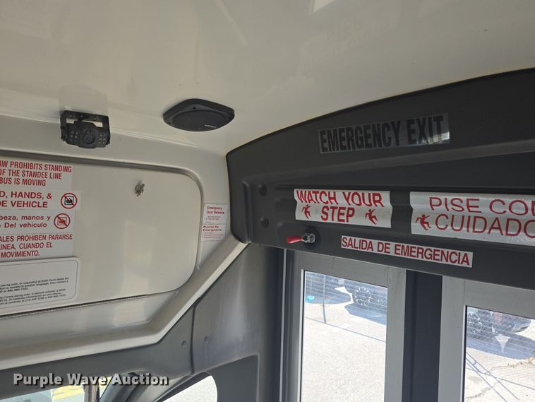 image for item DV1294 2009 Eldorado Chevrolet C5500 shuttle bus