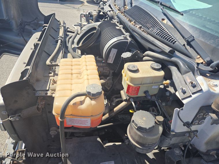 image for item DV1294 2009 Eldorado Chevrolet C5500 shuttle bus