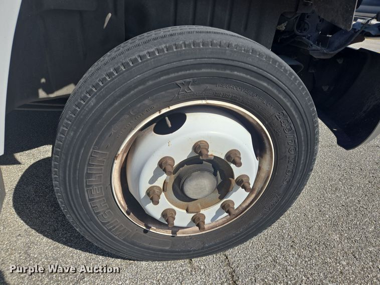 image for item DV1294 2009 Eldorado Chevrolet C5500 shuttle bus