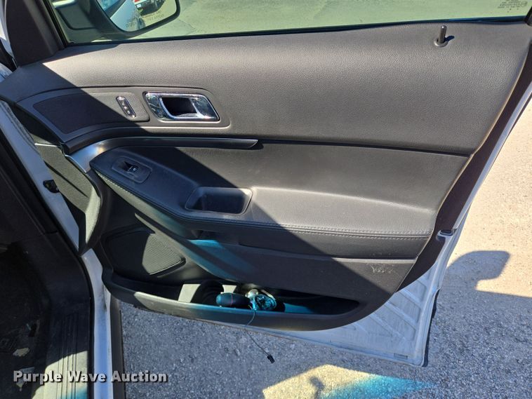 image for item DV1302 2014 Ford Explorer Police SUV