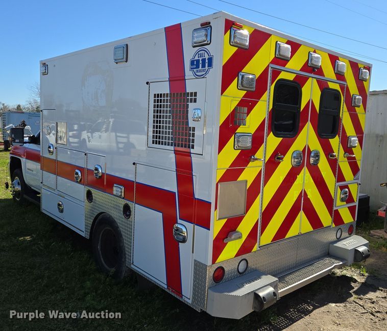image for item DV1303 2017 Chevrolet Silverado 3500HD ambulance