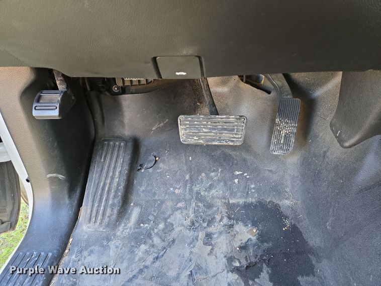 image for item DV1303 2017 Chevrolet Silverado 3500HD ambulance