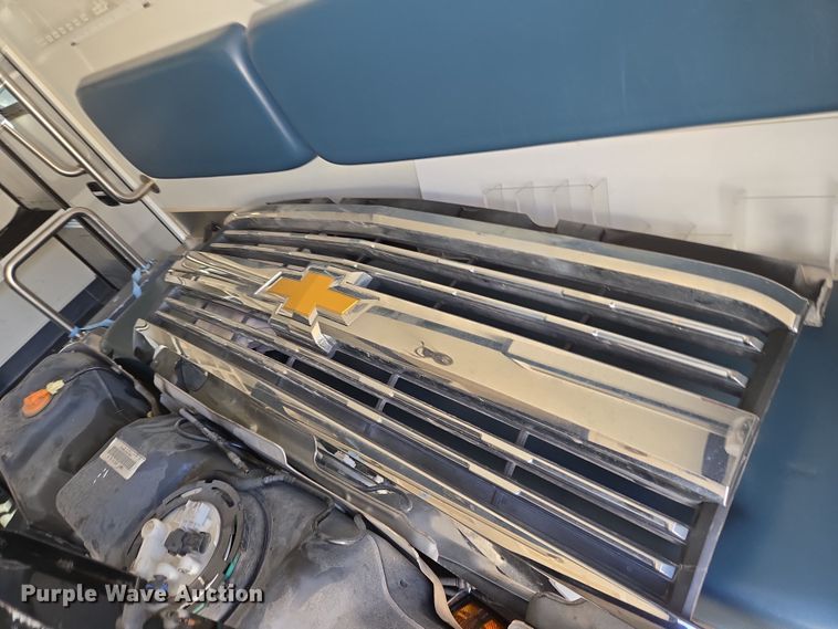 image for item DV1303 2017 Chevrolet Silverado 3500HD ambulance