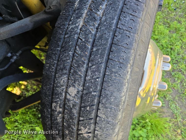 image for item DV1303 2017 Chevrolet Silverado 3500HD ambulance