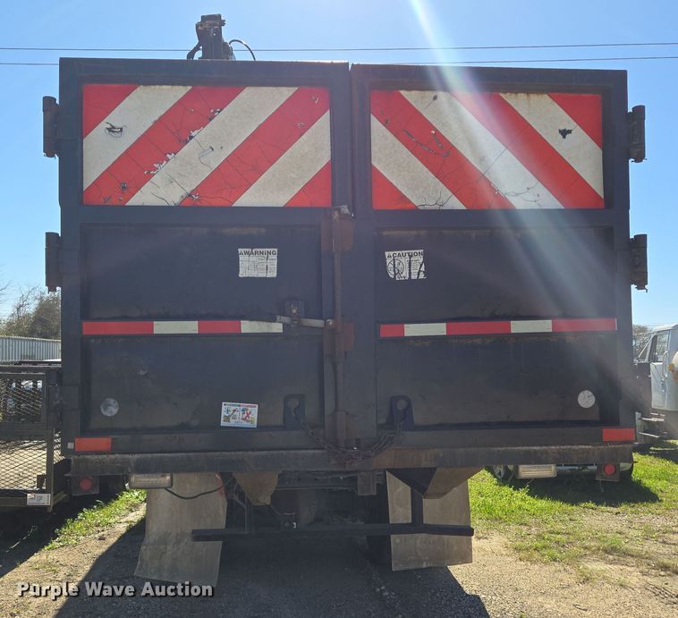 image for item DV1304 2011 International WorkStar 7300 grapple truck