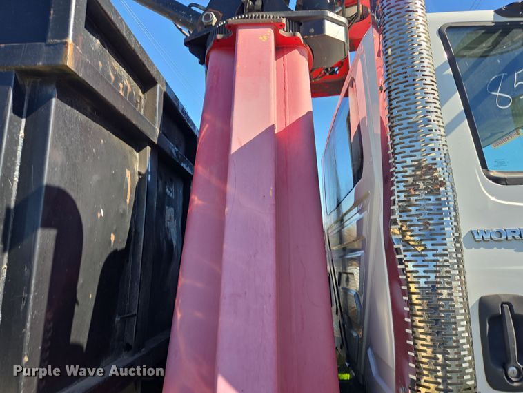 image for item DV1304 2011 International WorkStar 7300 grapple truck