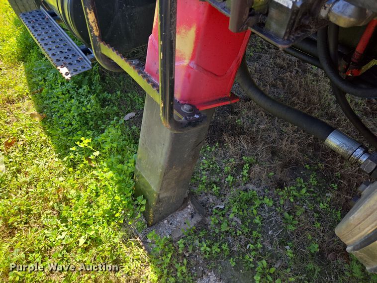 image for item DV1304 2011 International WorkStar 7300 grapple truck