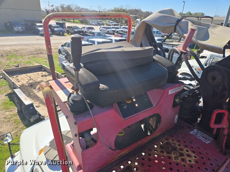 image for item DV1304 2011 International WorkStar 7300 grapple truck